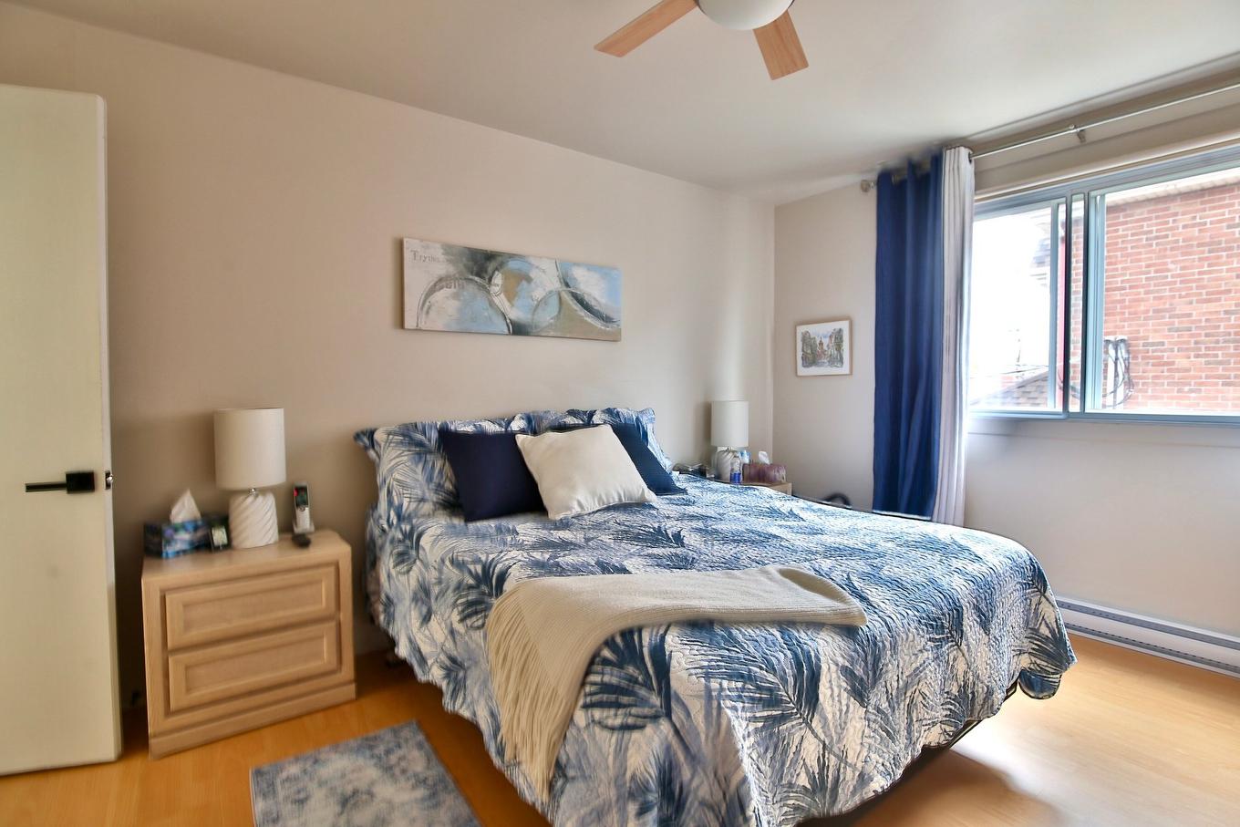 Primary bedroom - 626 - 632 Rue Marquette, Longueuil (Le Vieux-Longueuil), QC - Indoor Photo Showing Bedroom