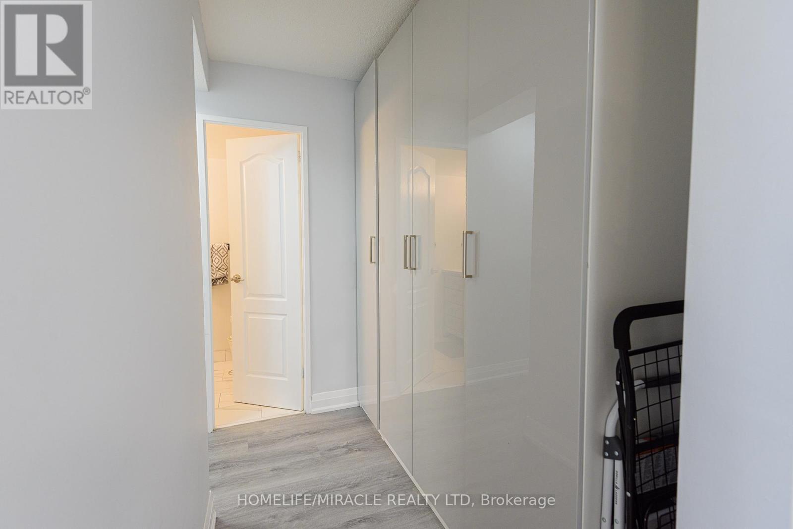 1201 - 714 The West Mall, Toronto, ON - Photo Showing Other Room