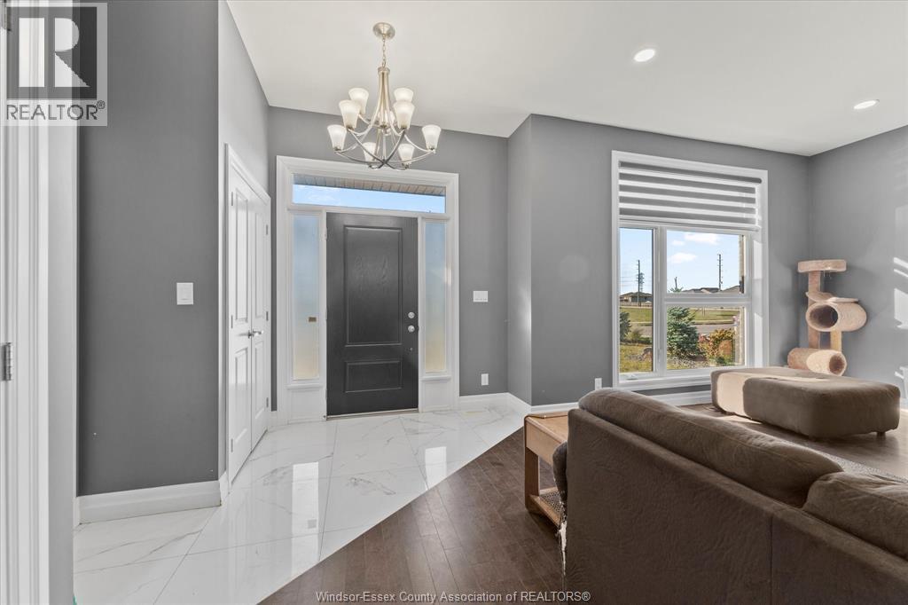 967 Westwood Drive, Lakeshore, ON