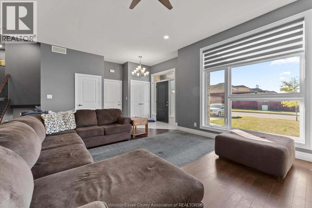 967 Westwood Drive, Lakeshore, ON