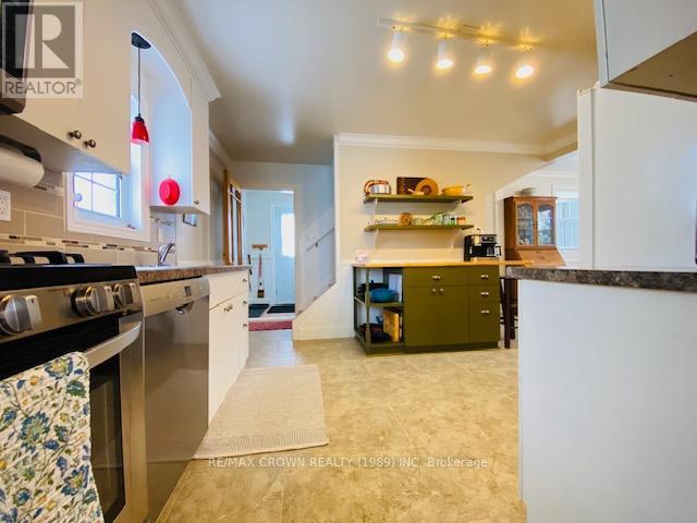 64 Byng Avenue, Kapuskasing, ON - Indoor