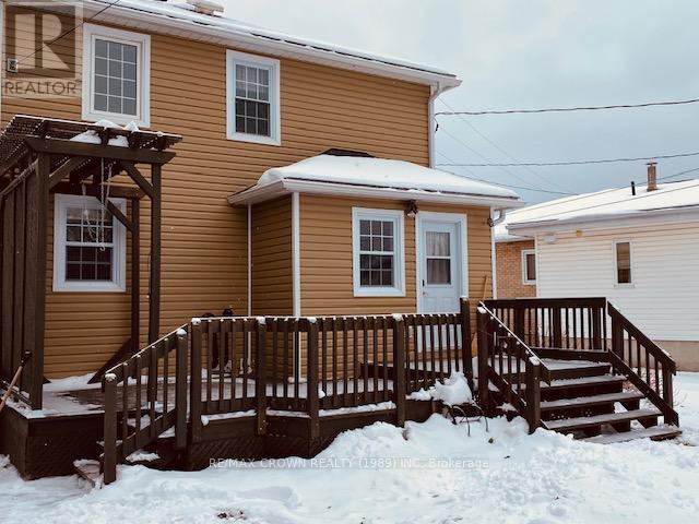 64 Byng Avenue, Kapuskasing, ON - Outdoor With Exterior