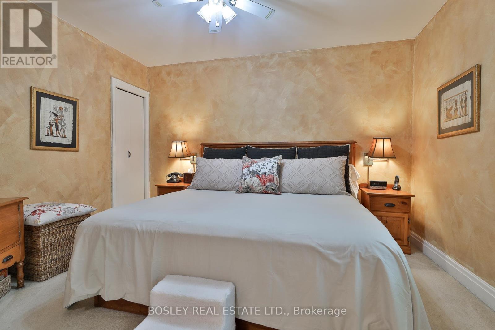 333 Sutherland Drive, Toronto, ON - Indoor Photo Showing Bedroom