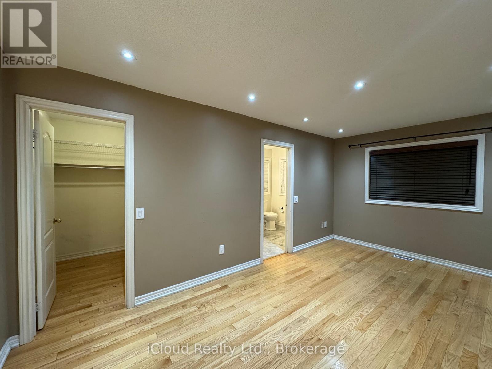 866 Khan Crescent, Mississauga, ON - Indoor Photo Showing Other Room