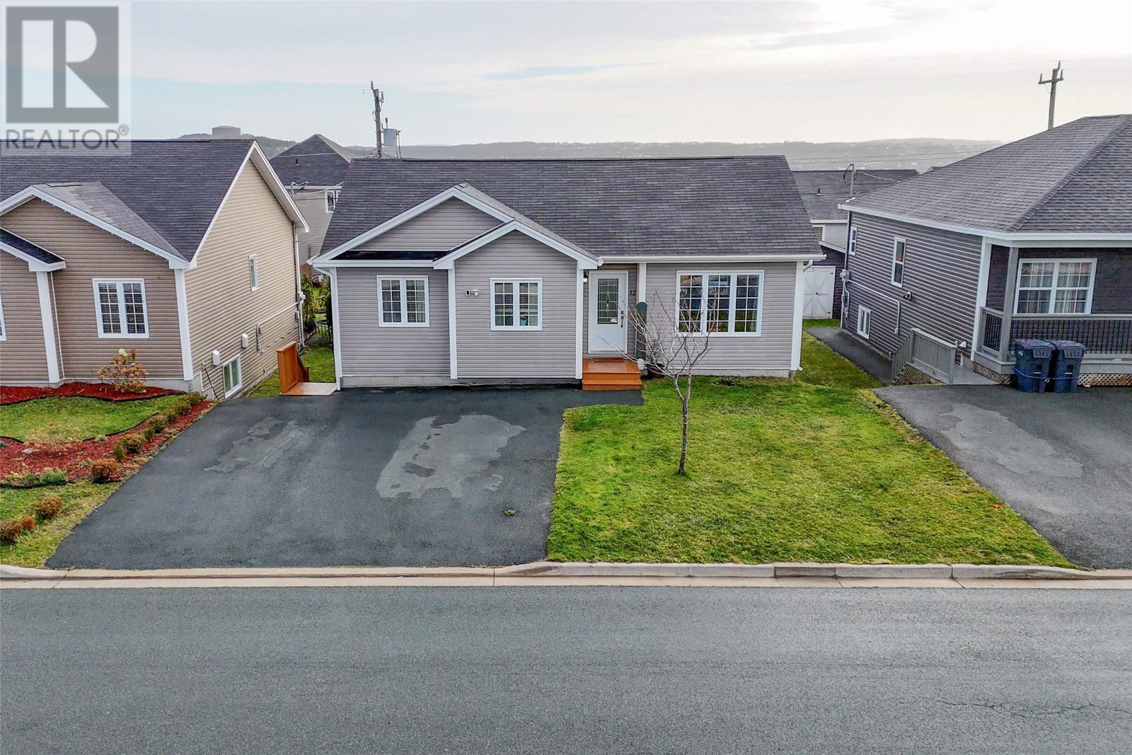 12 Bridgeport Street, Paradise, NL - Outdoor With Facade