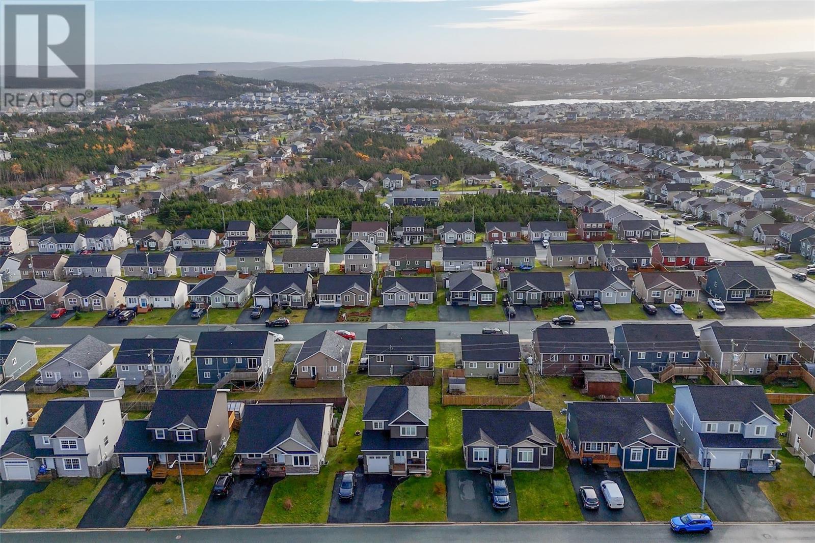 12 Bridgeport Street, Paradise, NL - Outdoor With View