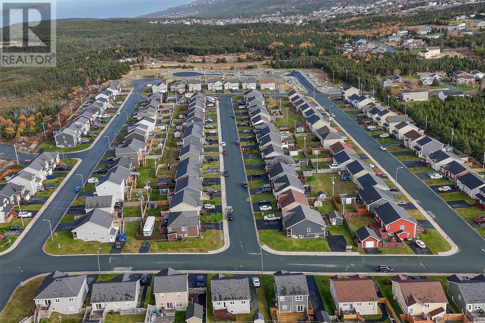 12 Bridgeport Street, Paradise, NL -