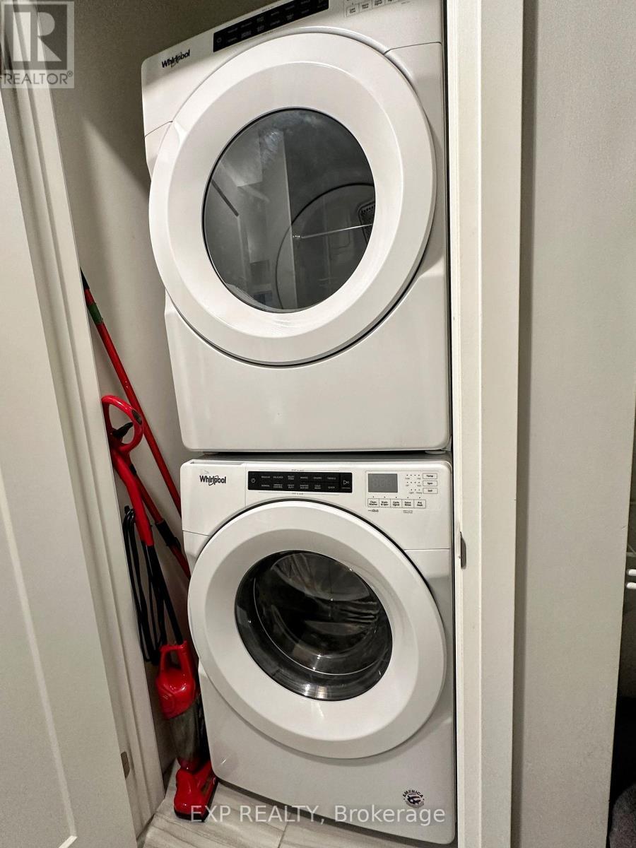 507 - 30 Hamilton Street S, Hamilton, ON - Indoor Photo Showing Laundry Room