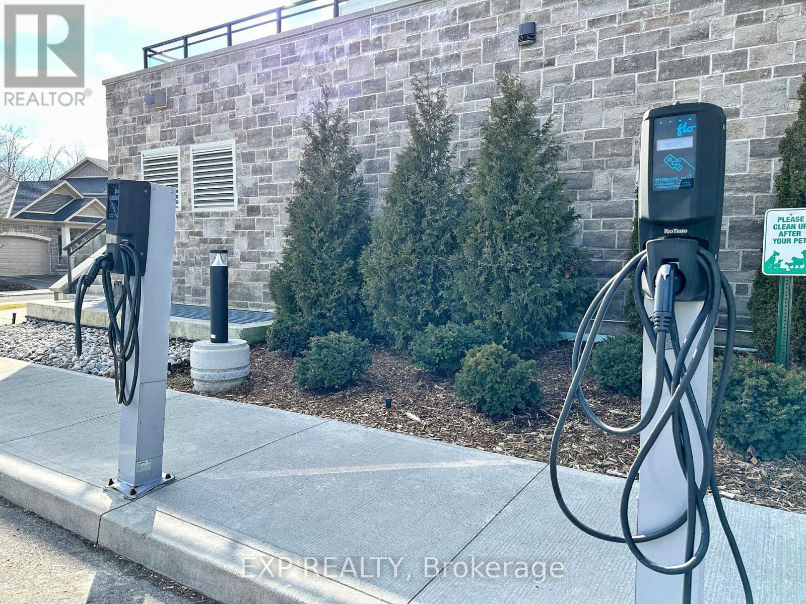 507 - 30 Hamilton Street S, Hamilton, ON - Outdoor