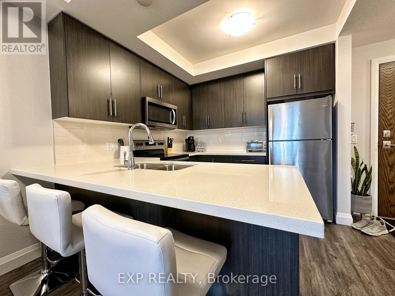 507 - 30 Hamilton Street S, Hamilton, ON - Indoor Photo Showing Kitchen With Stainless Steel Kitchen With Double Sink With Upgraded Kitchen