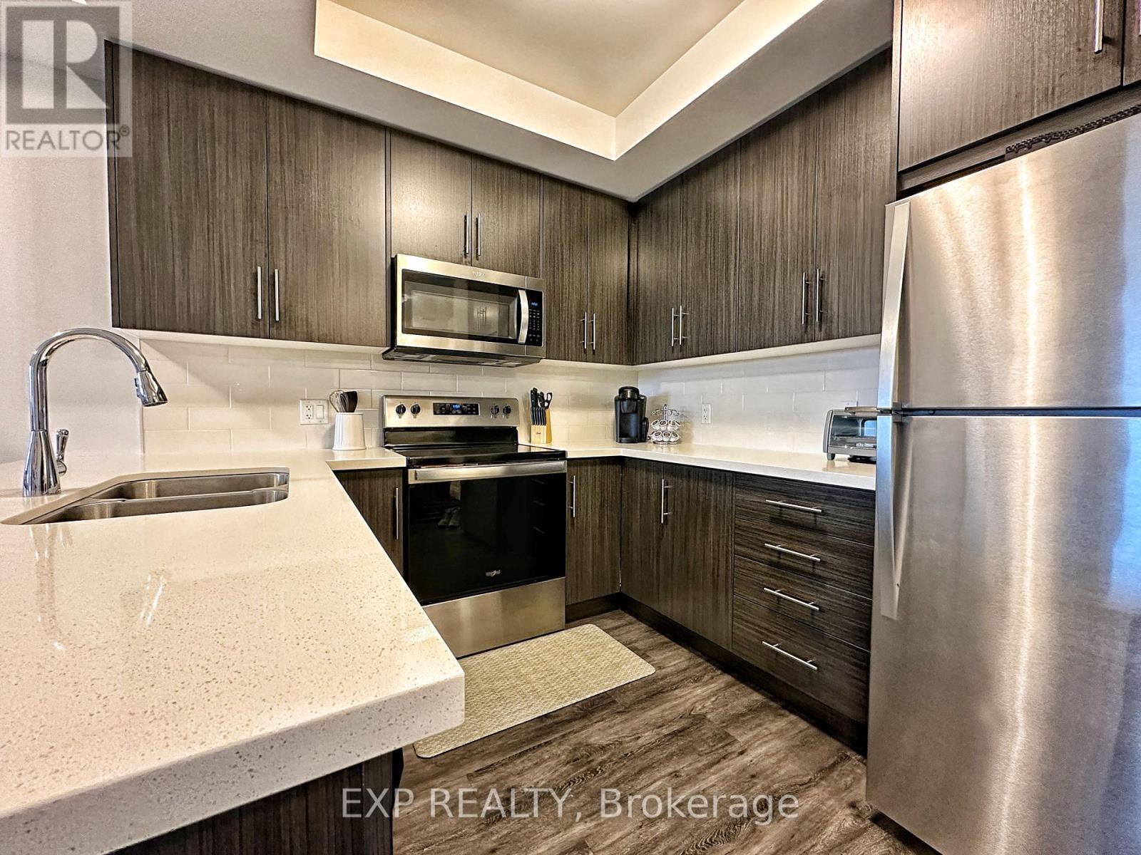 507 - 30 Hamilton Street S, Hamilton, ON - Indoor Photo Showing Kitchen With Stainless Steel Kitchen With Double Sink With Upgraded Kitchen
