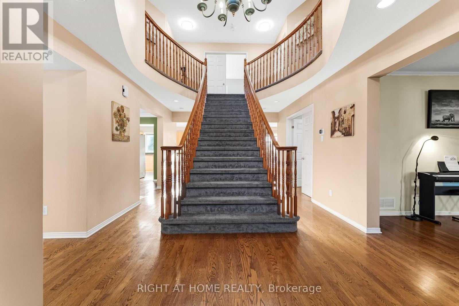 6196 Ravine Way, Ottawa, ON - Indoor Photo Showing Other Room