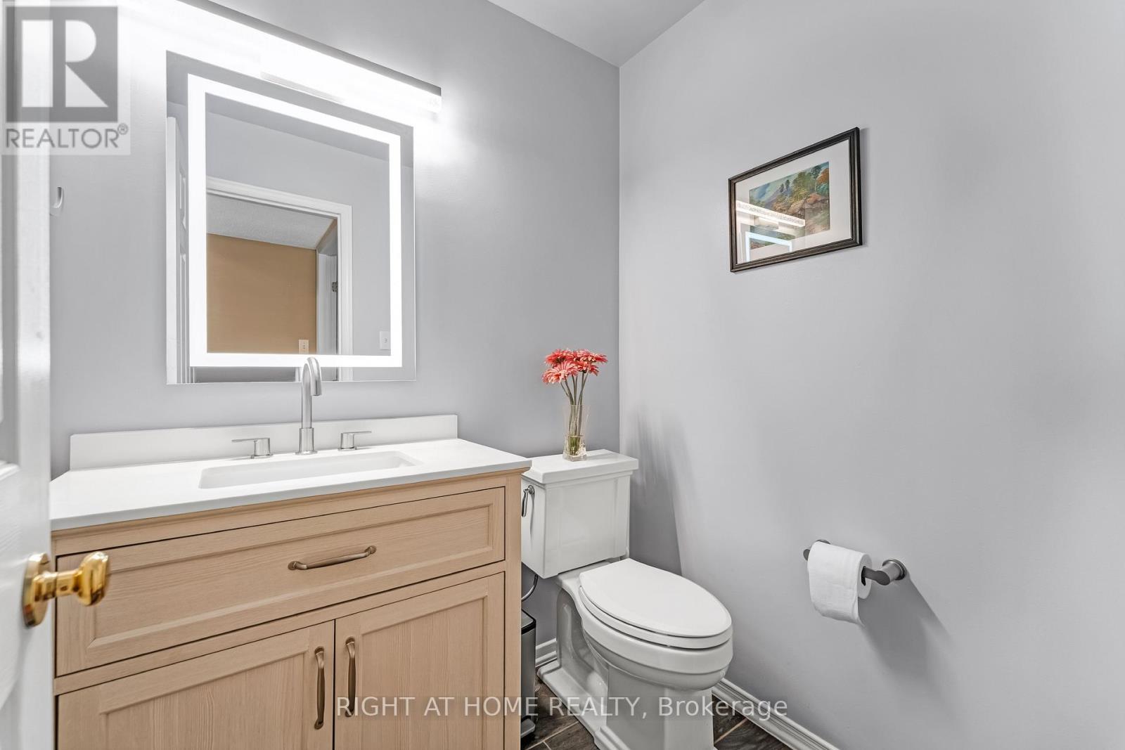 6196 Ravine Way, Ottawa, ON - Indoor Photo Showing Bathroom