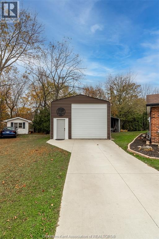 8 Kyle Drive, Ridgetown, ON - Outdoor