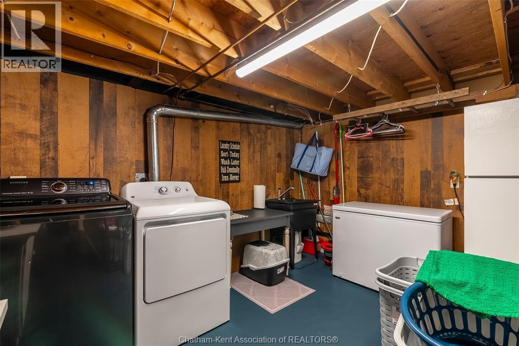 8 Kyle Drive, Ridgetown, ON - Indoor Photo Showing Laundry Room