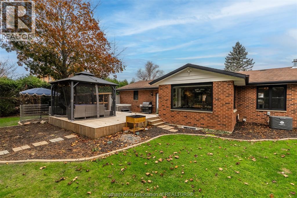 8 Kyle Drive, Ridgetown, ON - Outdoor With Deck Patio Veranda