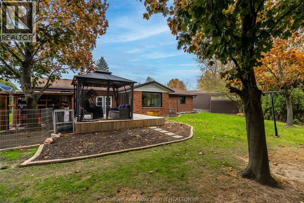 8 Kyle Drive, Ridgetown, ON - Outdoor