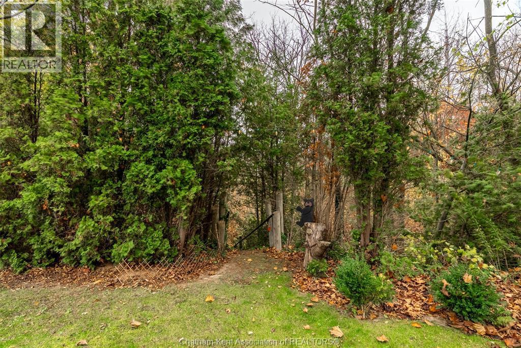 8 Kyle Drive, Ridgetown, ON - Outdoor