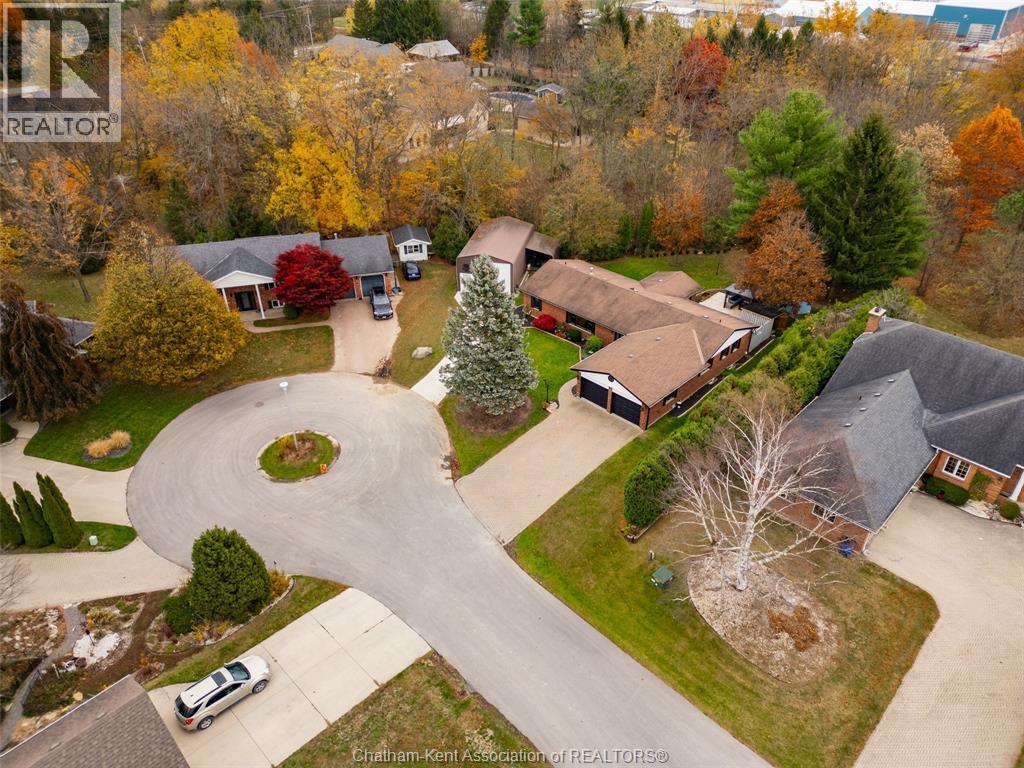 8 Kyle Drive, Ridgetown, ON - Outdoor