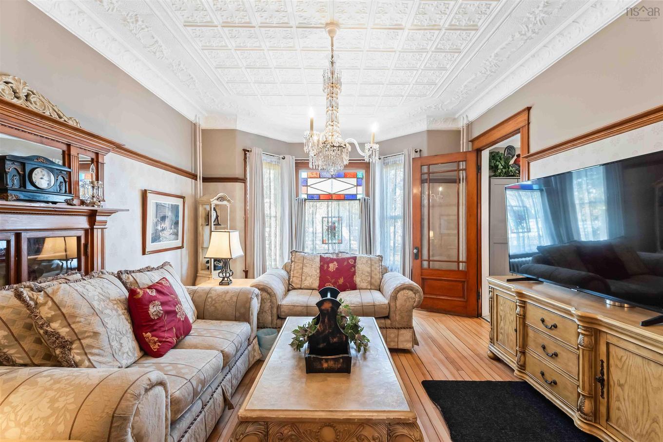 20 Victoria Avenue, Weymouth, NS