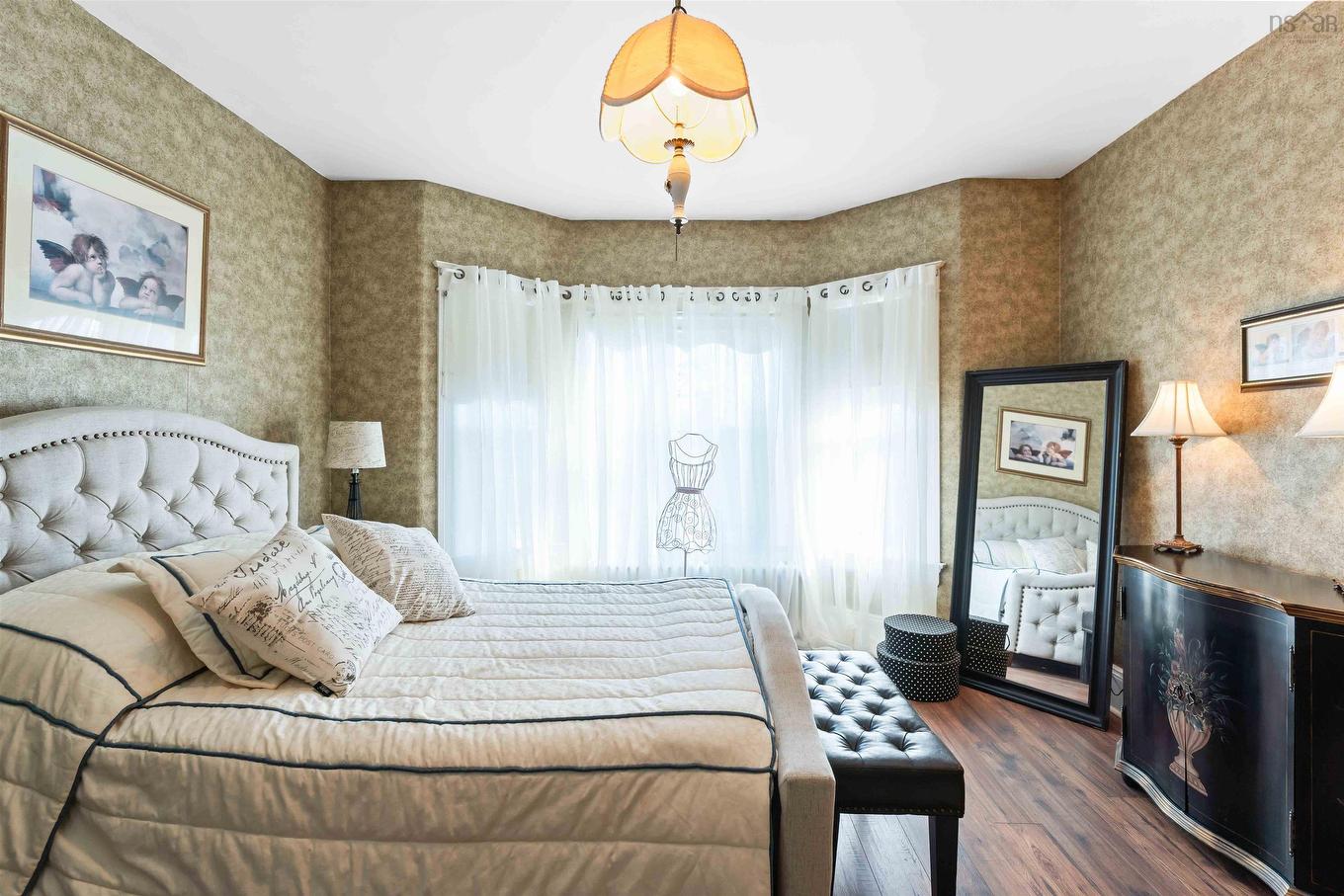 20 Victoria Avenue, Weymouth, NS