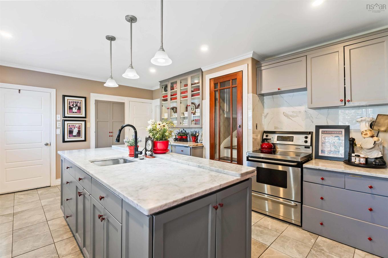 20 Victoria Avenue, Weymouth, NS