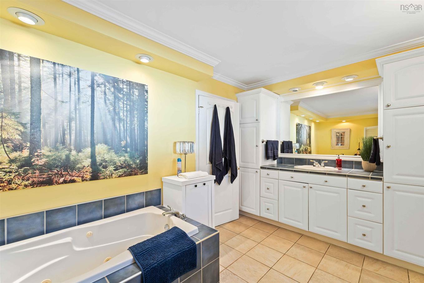 20 Victoria Avenue, Weymouth, NS