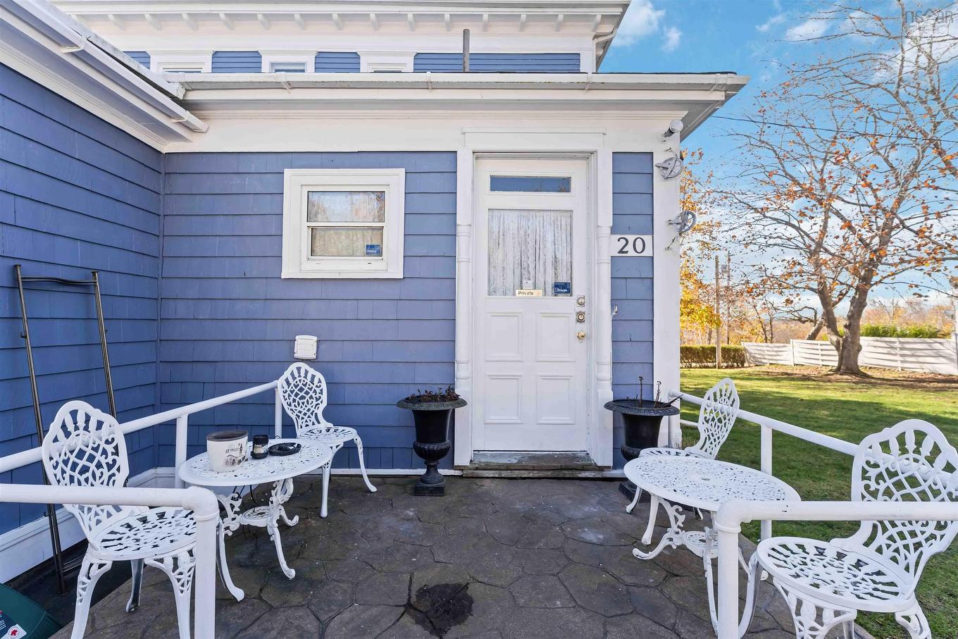 20 Victoria Avenue, Weymouth, NS