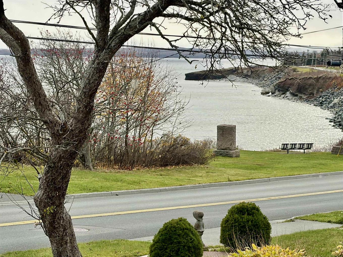 800 Shore Road, Sydney Mines, NS