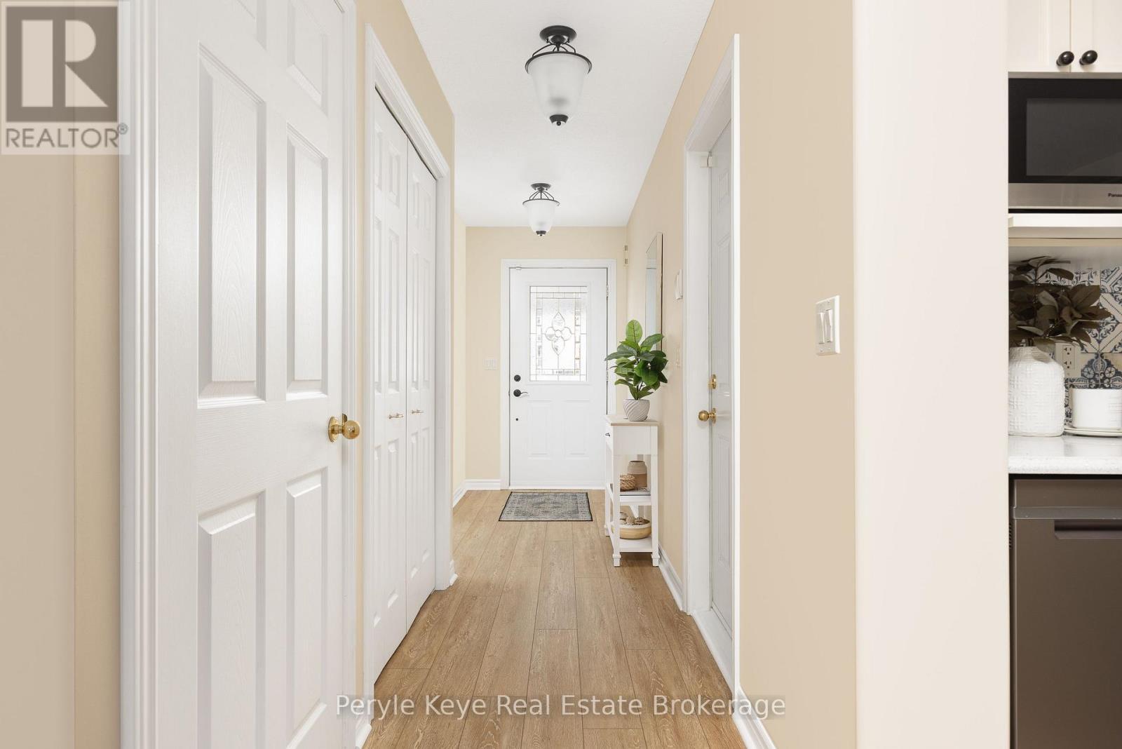 143 Pine Street, Bracebridge (Macaulay), ON - Indoor Photo Showing Other Room