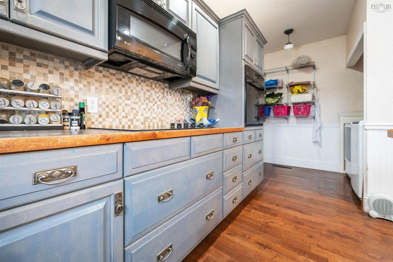 230 Victoria Street E, Amherst, NS