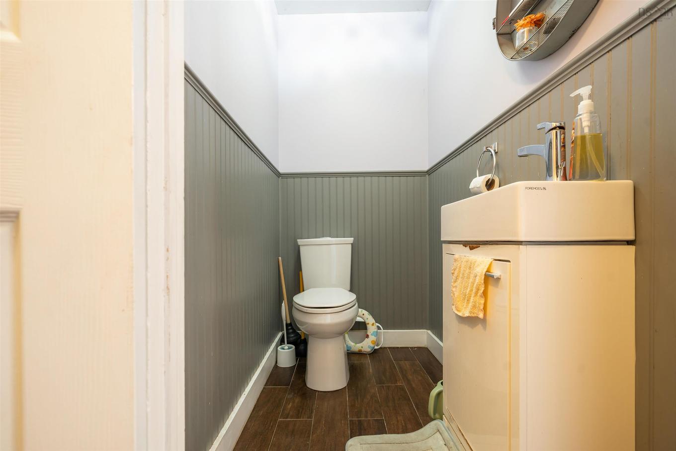 230 Victoria Street E, Amherst, NS