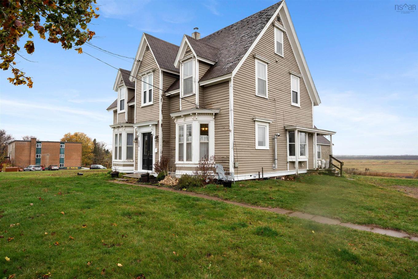 230 Victoria Street E, Amherst, NS