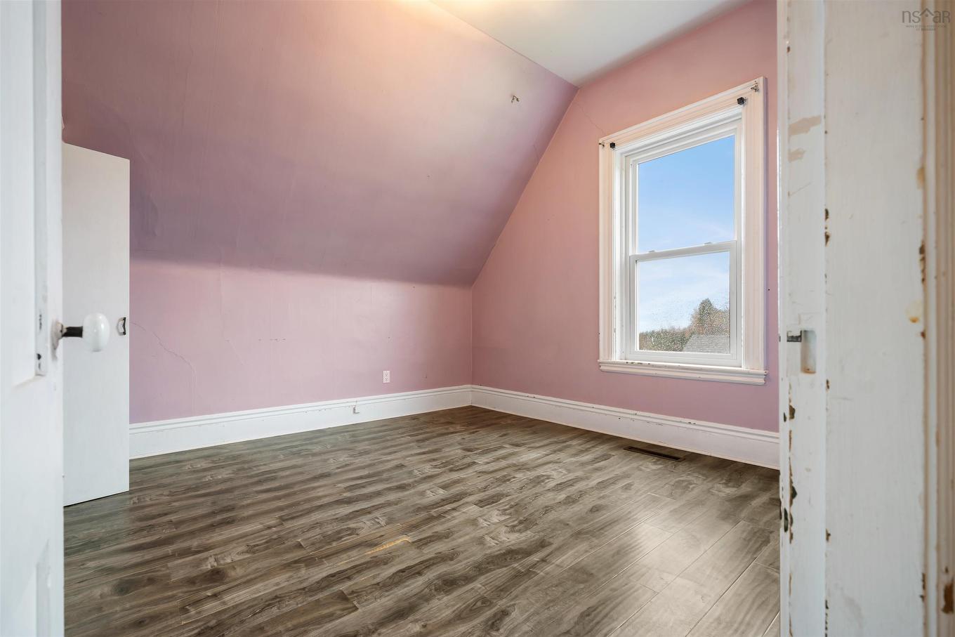 230 Victoria Street E, Amherst, NS