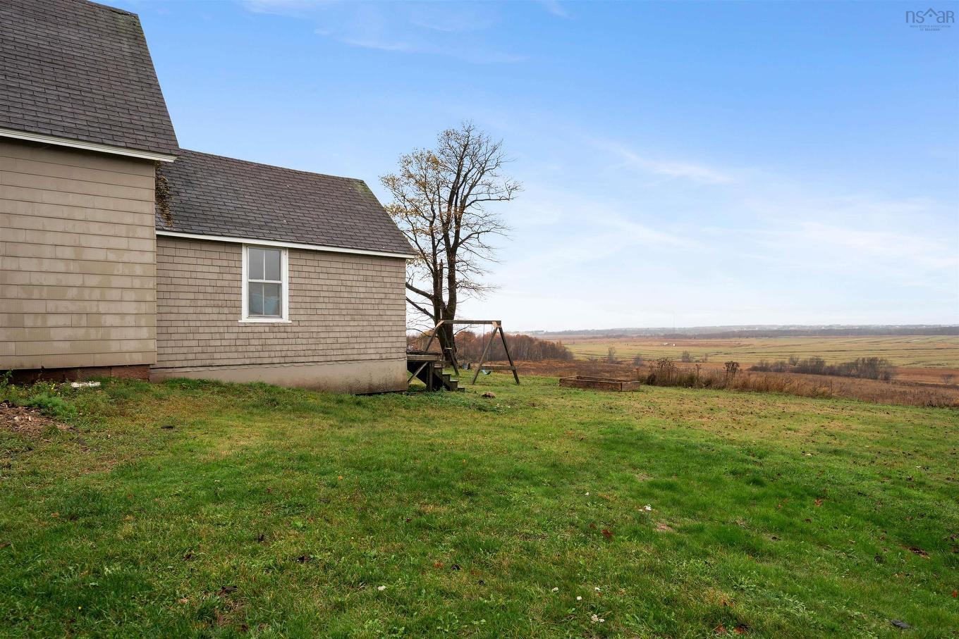 230 Victoria Street E, Amherst, NS