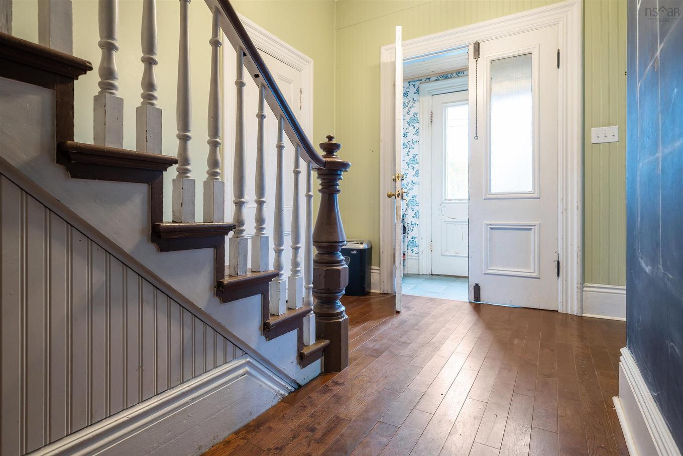 230 Victoria Street E, Amherst, NS