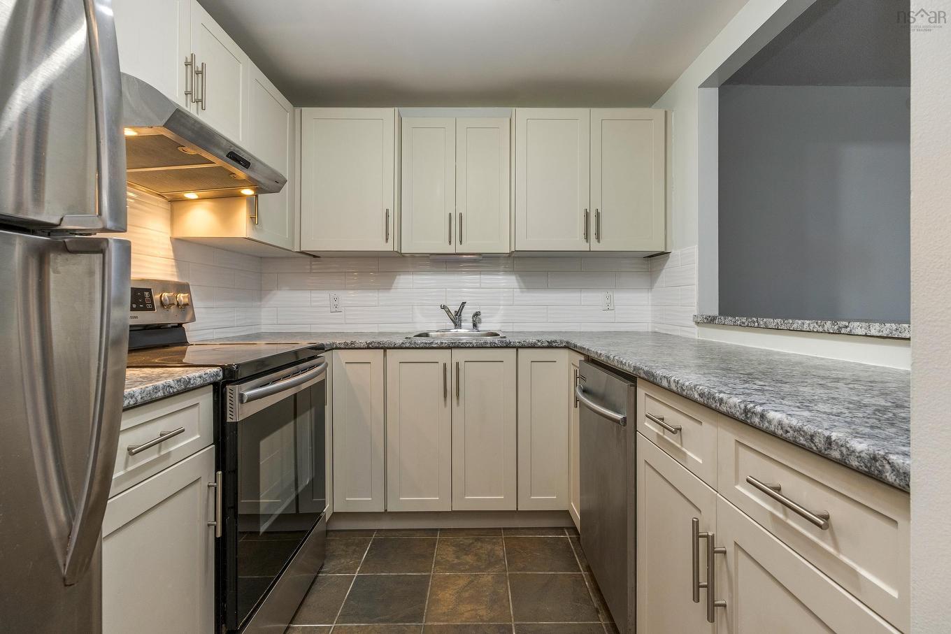 513 1326 Lower Water Street, Halifax, NS