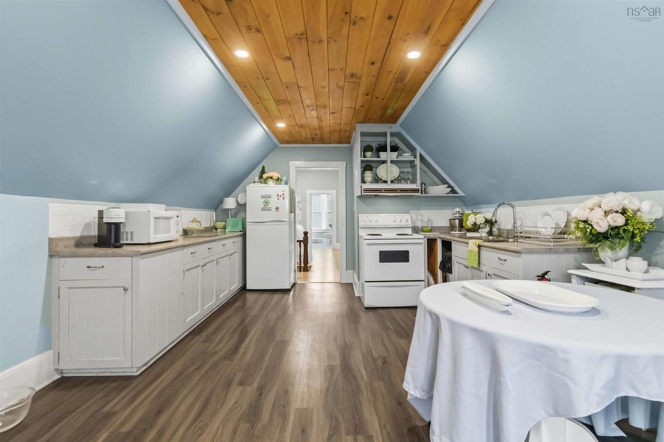 499 Main Street, Mahone Bay, NS