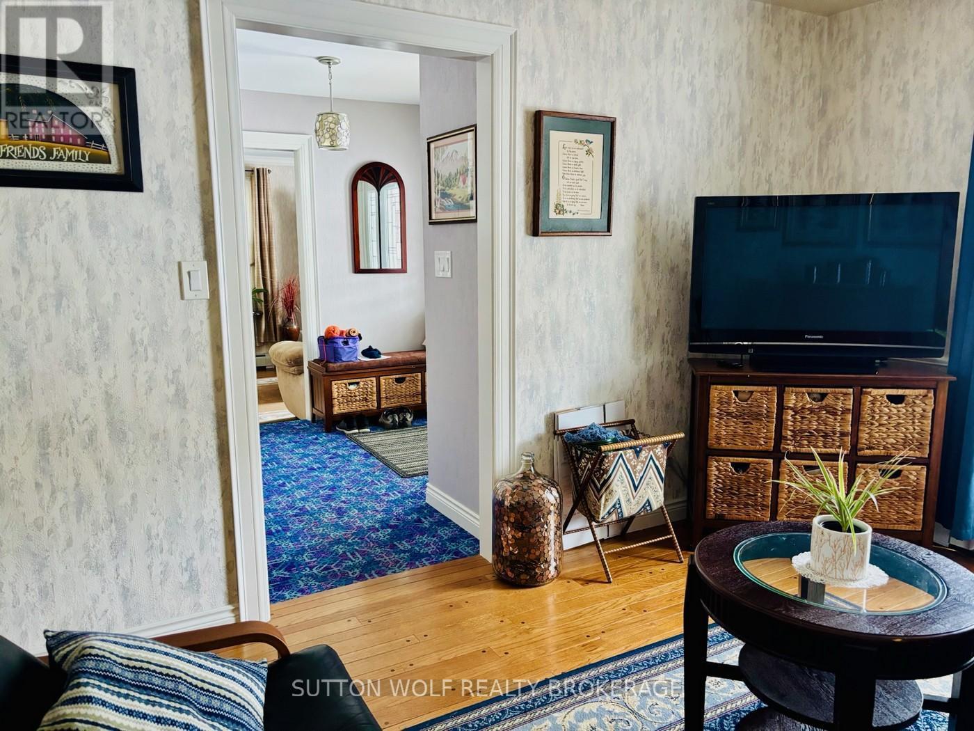 315 Caradoc Street N, Strathroy-Caradoc, ON - Indoor Photo Showing Other Room