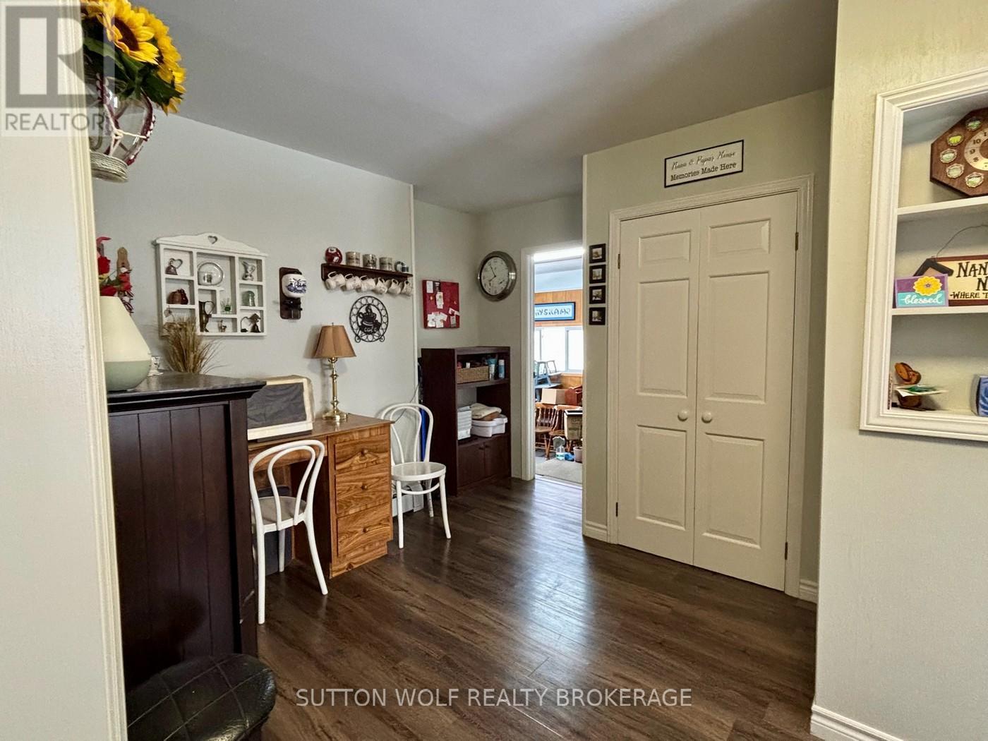 315 Caradoc Street N, Strathroy-Caradoc, ON - Indoor Photo Showing Other Room