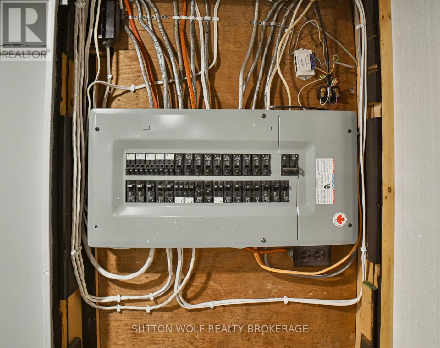 315 Caradoc Street N, Strathroy-Caradoc, ON - Indoor