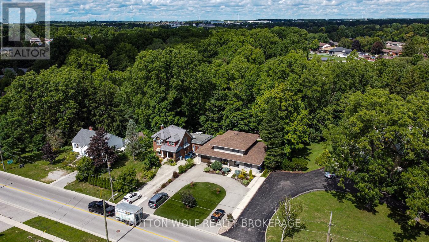 315 Caradoc Street N, Strathroy-Caradoc, ON - Outdoor With View