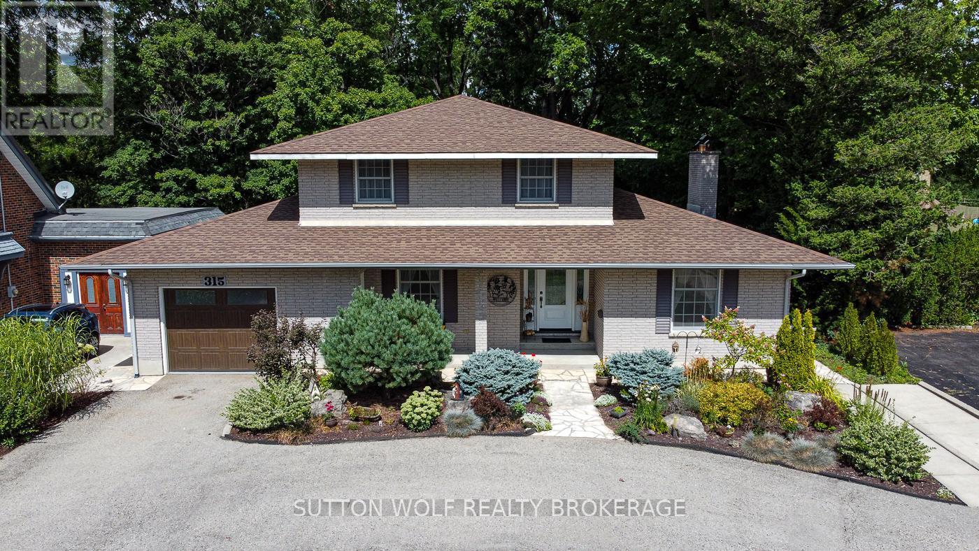 315 Caradoc Street N, Strathroy-Caradoc, ON - Outdoor