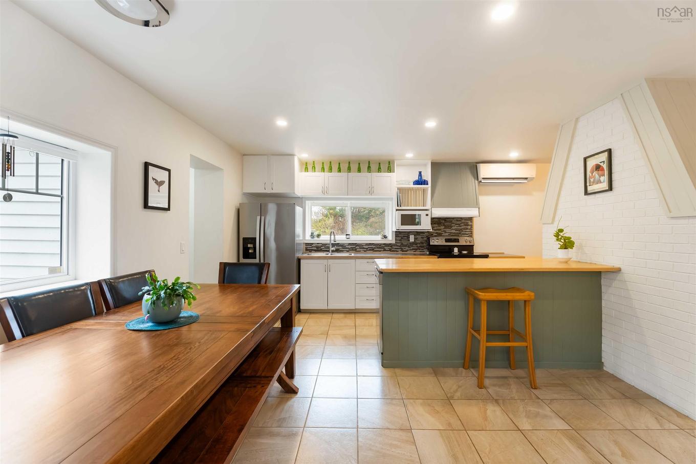 10 Sunset Drive, Smiths Cove, NS