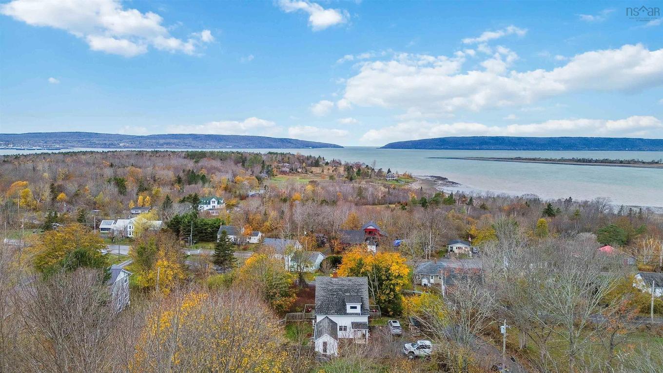 10 Sunset Drive, Smiths Cove, NS