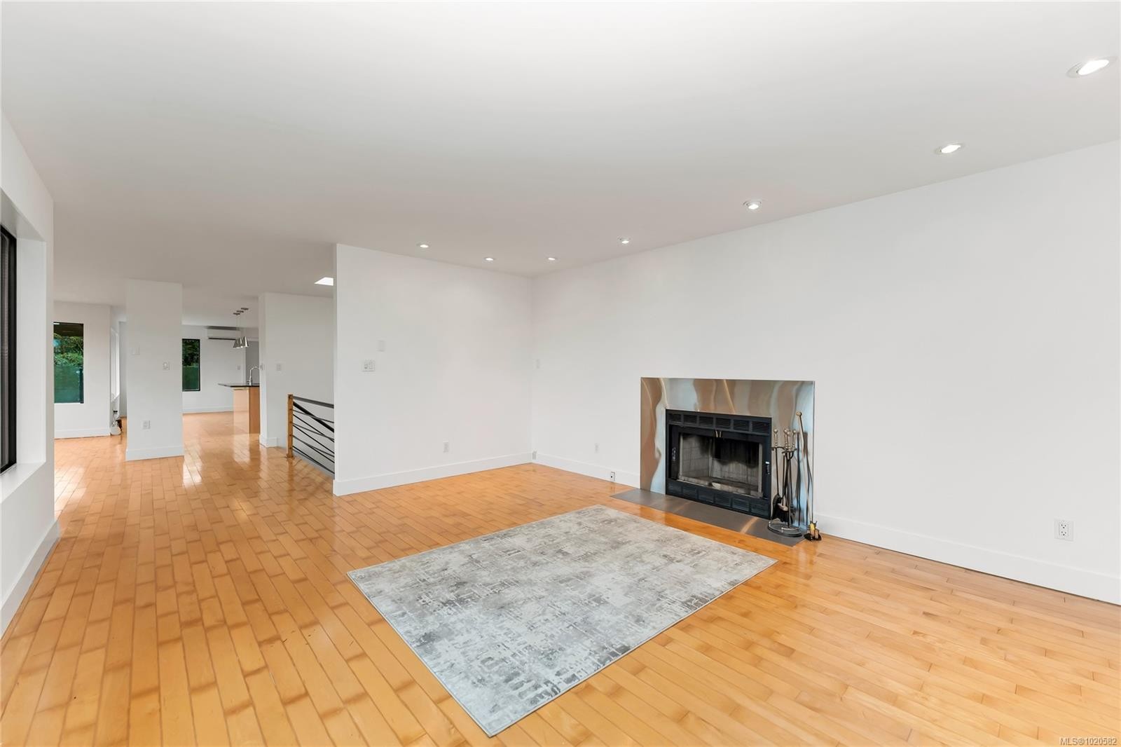 5198 Beckton Rd, Saanich, BC