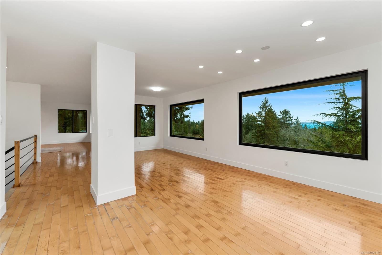 5198 Beckton Rd, Saanich, BC