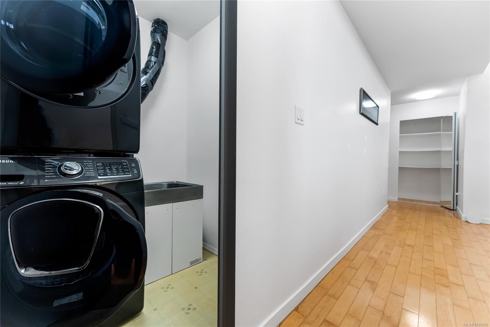 5198 Beckton Rd, Saanich, BC