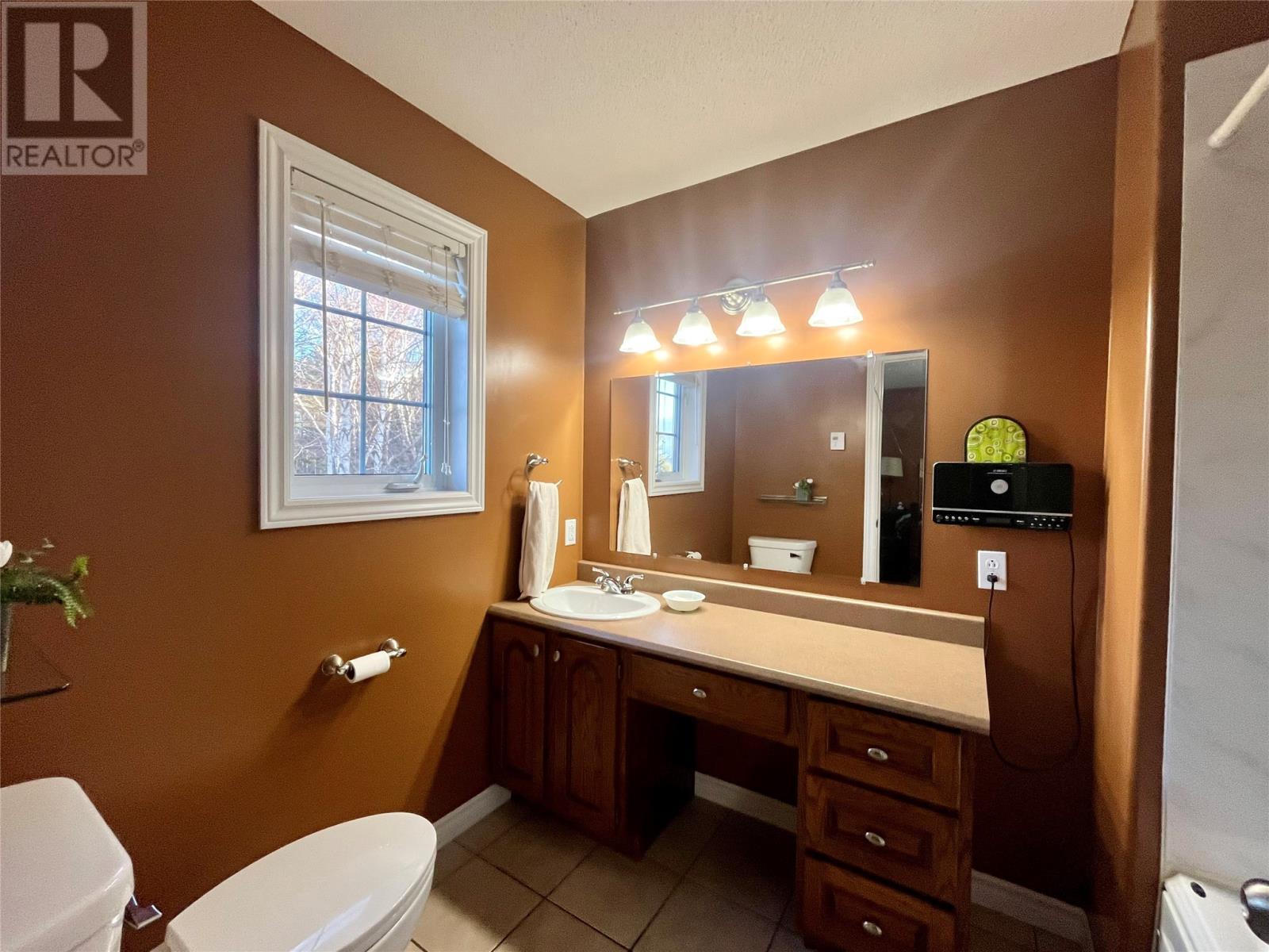 17 Hillview Avenue, Pasadena, NL - Indoor Photo Showing Bathroom