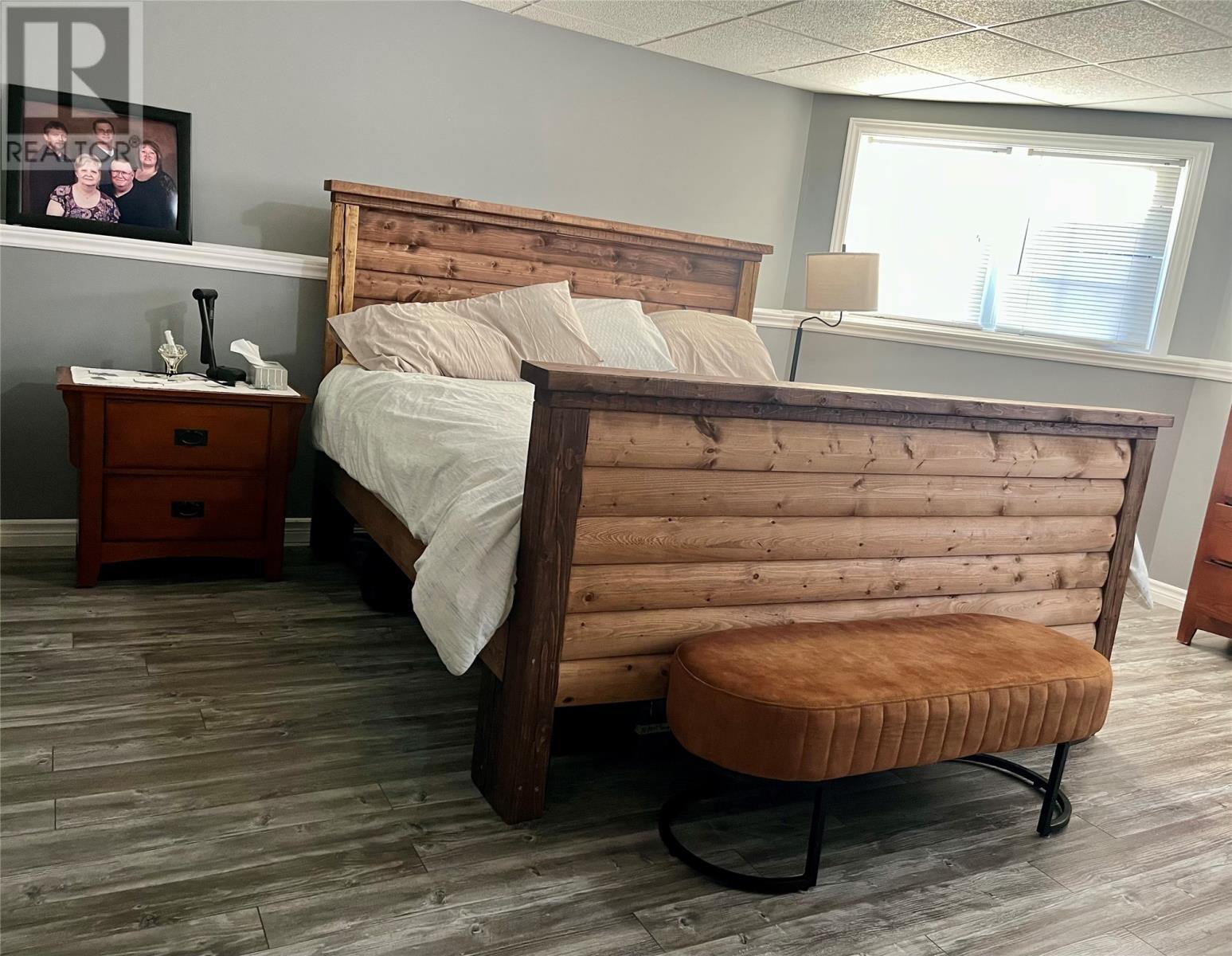 17 Hillview Avenue, Pasadena, NL - Indoor Photo Showing Bedroom